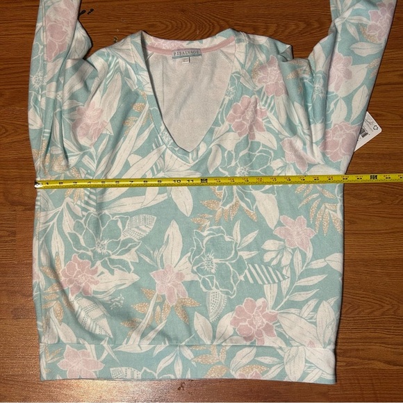 NWT PJ Salvage Pajama Top Size L Fleece V-Neck Long Sleeve Floral Peachy Cozy - Picture 8 of 9